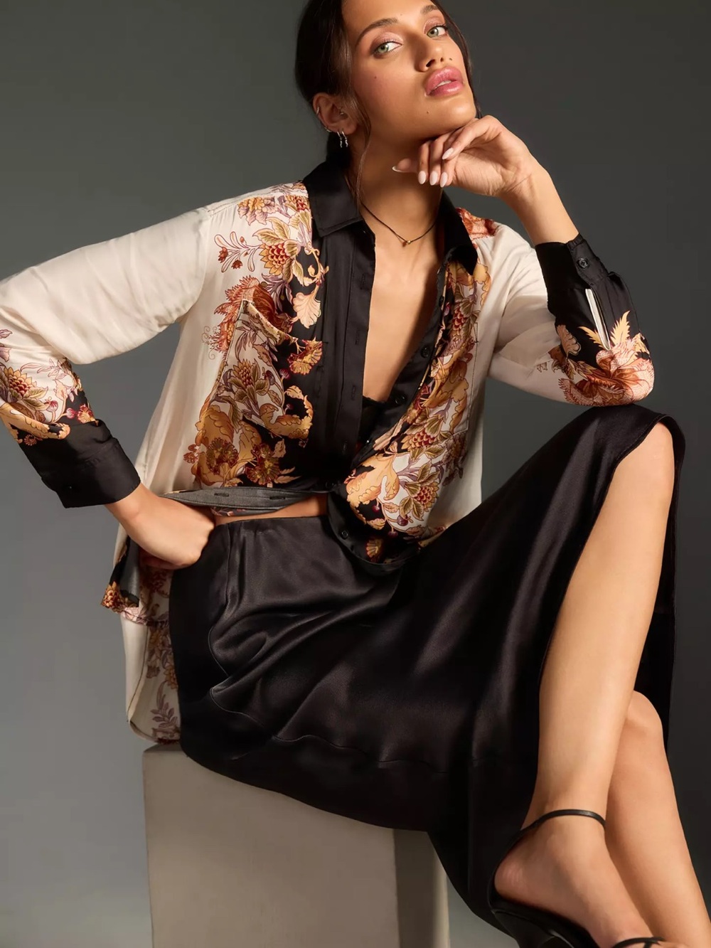 NWT Anthropologie Black and Cream Floral-Print Button-Down Shirt